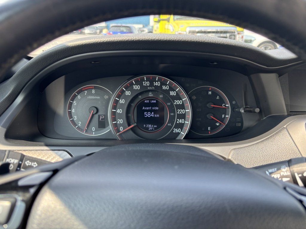 Honda Accord 2017 - Image 13