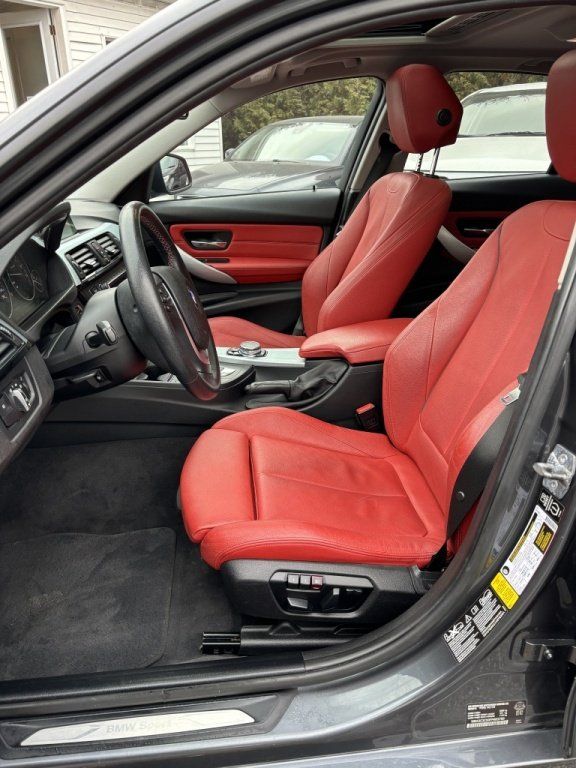 BMW 320i 2015 - Thumbnail 9