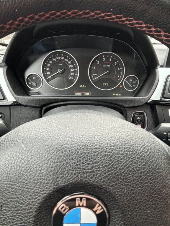 BMW 320i 2015 - Thumbnail 8